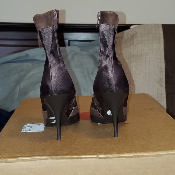 BCBGeneration Brown Heeled Boots - Picture 4 of 5